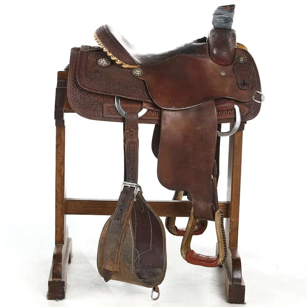 Teskey's Used 15in Floral Tooled with Running W Border Team Roper - Image 2