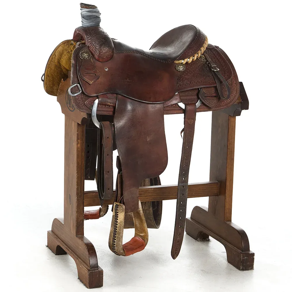 Teskey's Used 15in Floral Tooled with Running W Border Team Roper